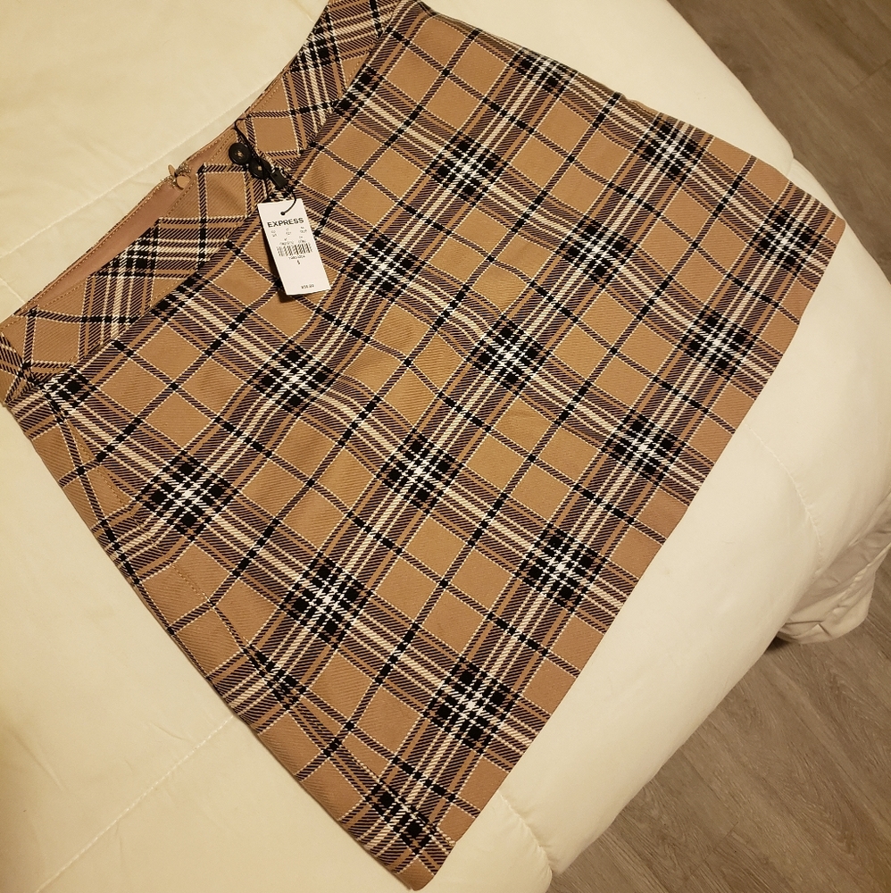 Nwt express skirt